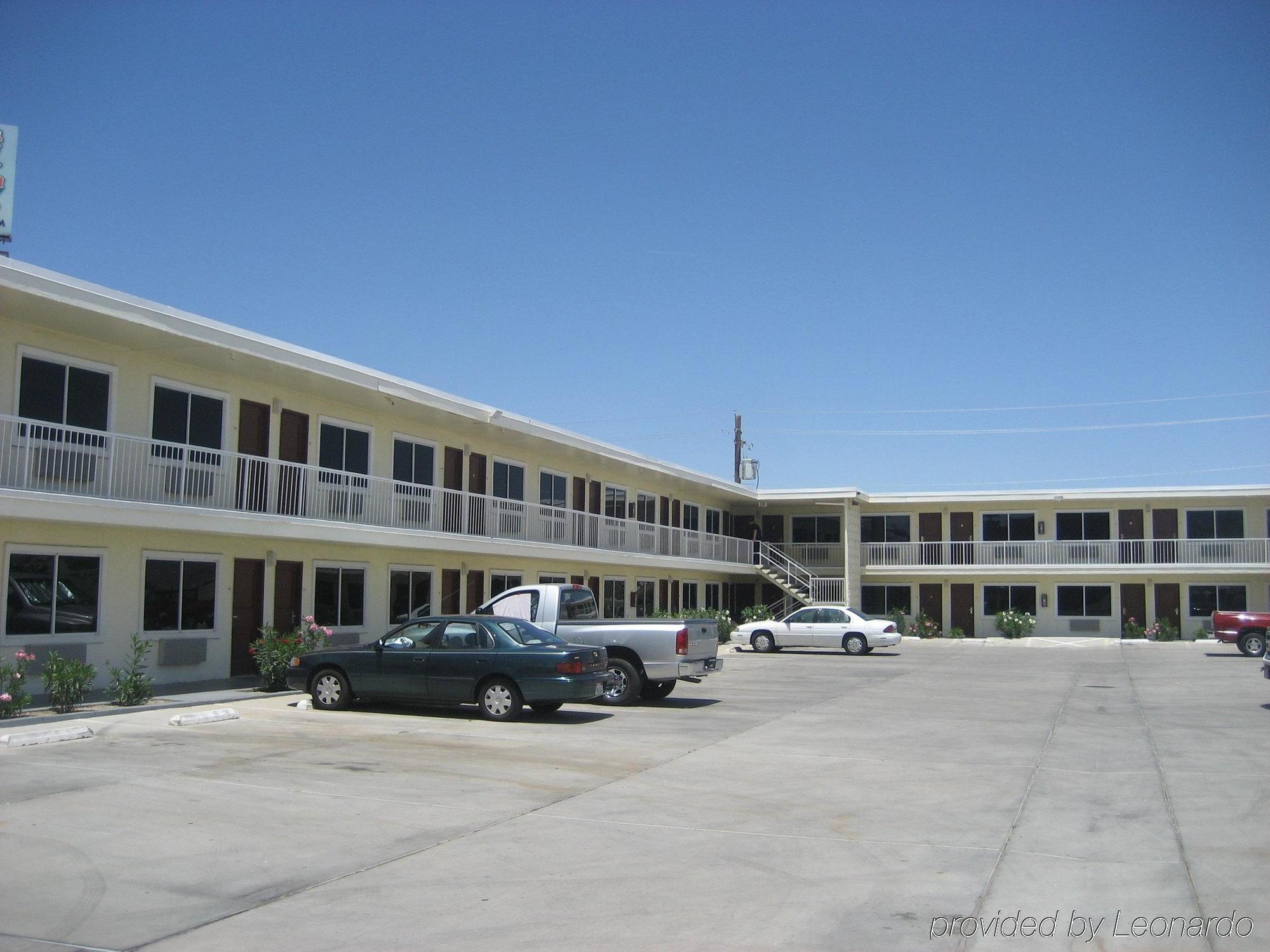 Desert Mirage Inn & Suites 니들즈 외부 사진